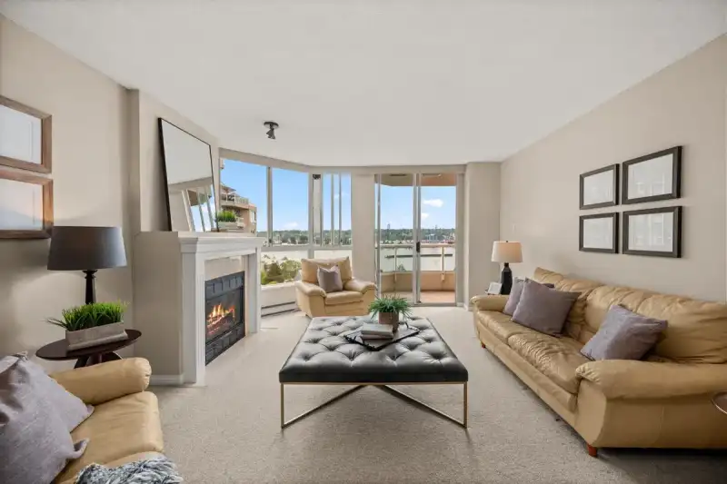 1505 1235 QUAYSIDE DRIVE - photo 1 of 40