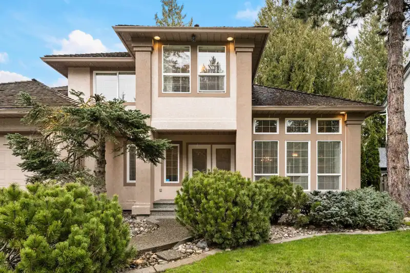 20855 YEOMANS CRESCENT - photo 2 of 40