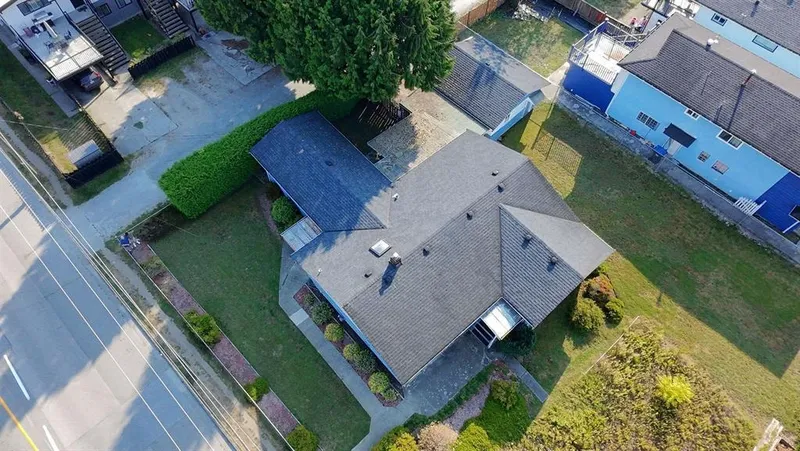 3047 OXFORD STREET - photo 3 of 25