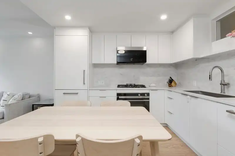 112 650 E 2ND STREET - photo 3 of 40