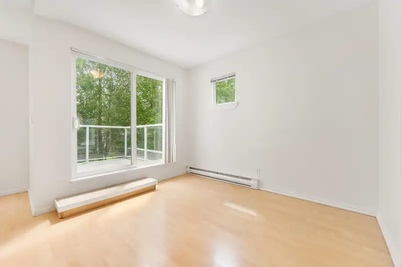 D303 9838 WHALLEY BOULEVARD - photo 4 of 23