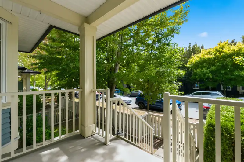 23 6575 192 STREET - photo 2 of 40