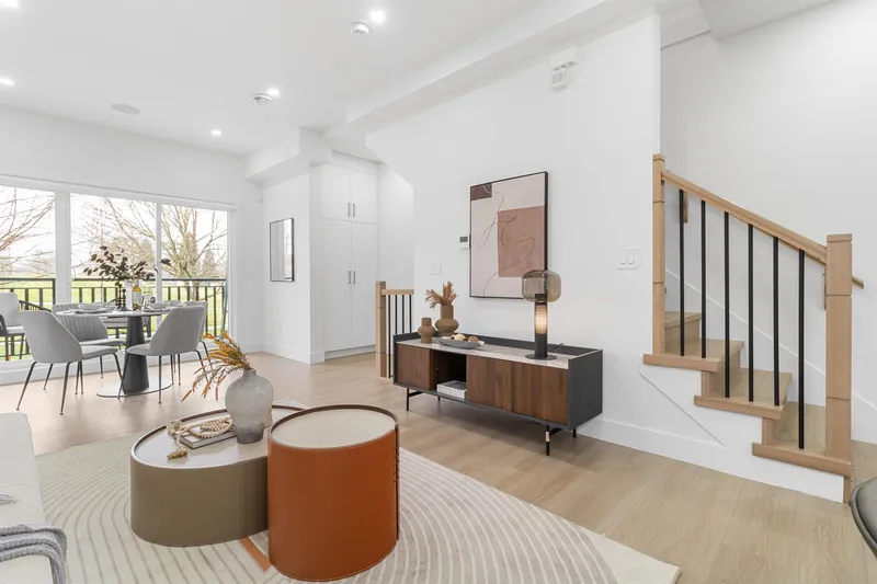 2 22551 WESTMINSTER HIGHWAY - photo 2 of 25