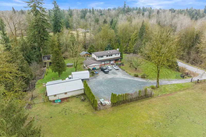 6320 LEFEUVRE ROAD - photo 2 of 40