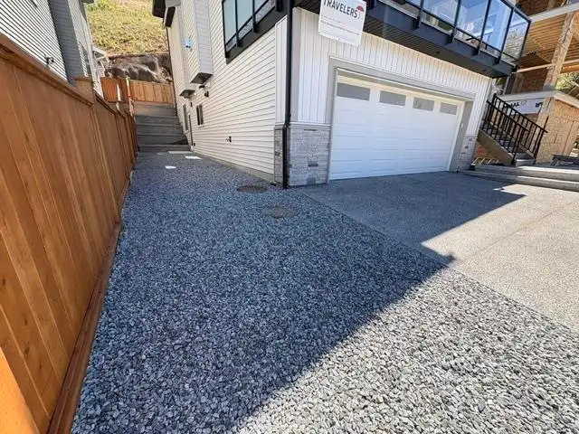 16 24850 106 AVENUE - photo 3 of 38