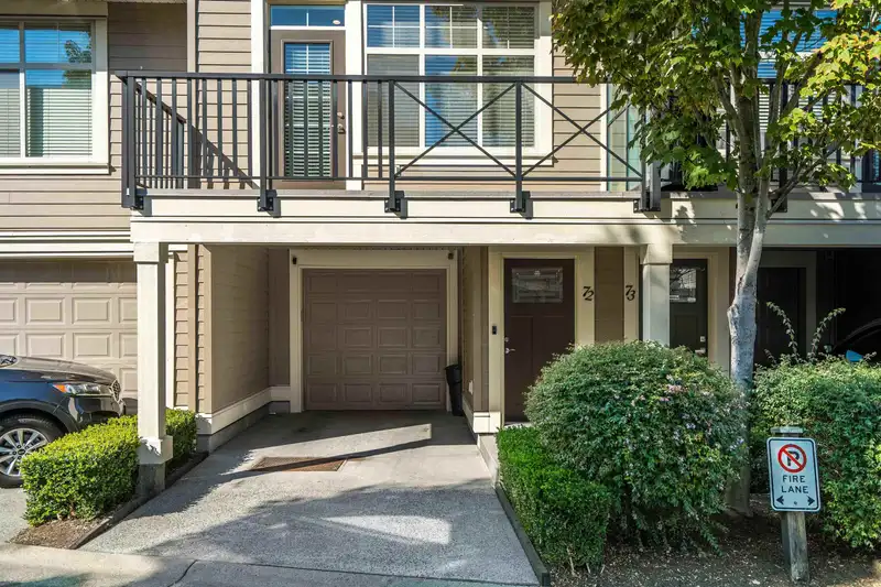 72 19525 73 AVENUE - photo 3 of 40