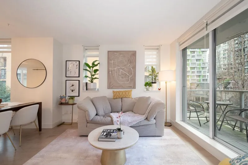 406 1133 HOMER STREET - photo 1 of 25