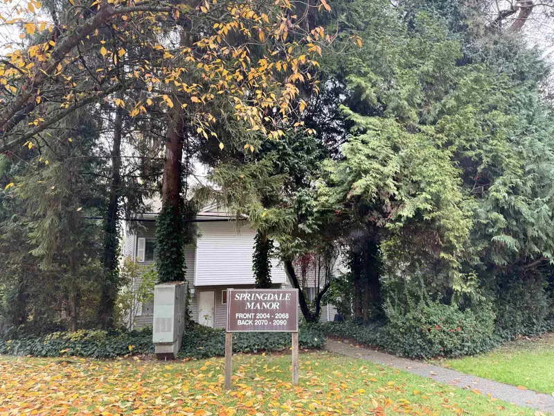 2082 SPRINGER AVENUE - photo 3 of 25