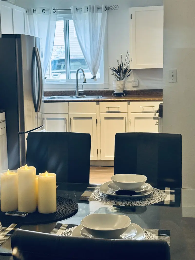 2082 SPRINGER AVENUE - photo 4 of 25