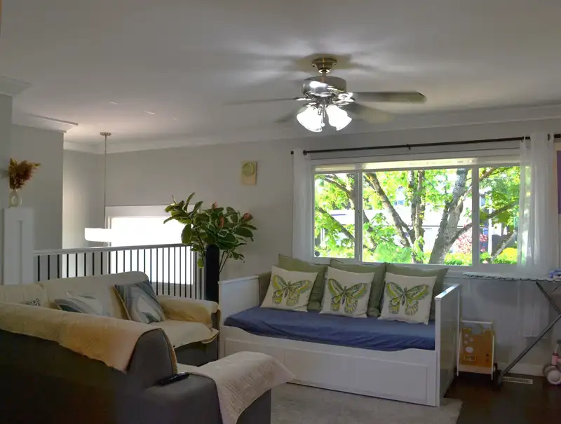 17486 61A AVENUE - photo 2 of 21