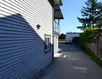 17486 61A AVENUE - thumbnail 17