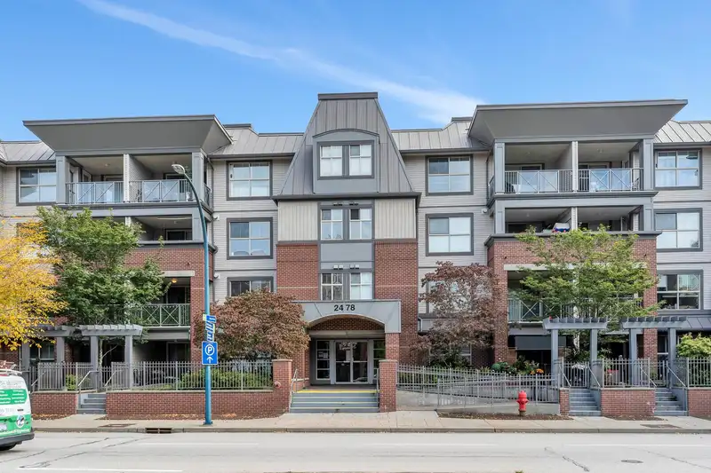 215 2478 SHAUGHNESSY STREET - photo 1 of 32