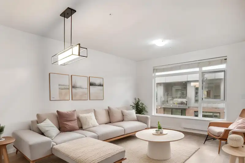 PH20 5288 GRIMMER STREET - photo 1 of 16