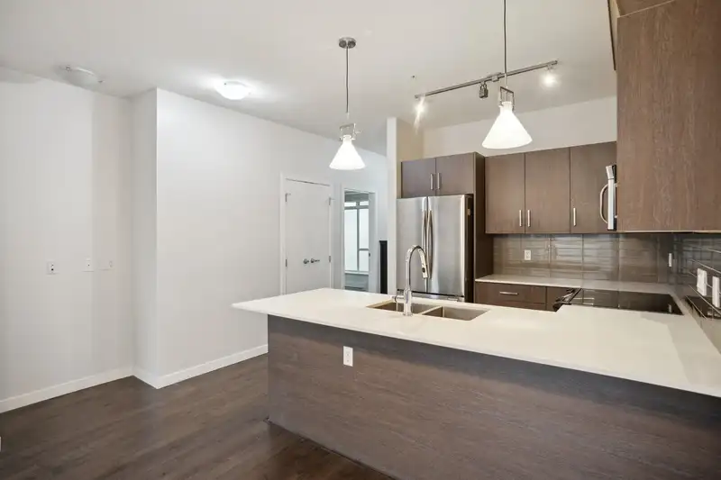 PH20 5288 GRIMMER STREET - photo 4 of 16