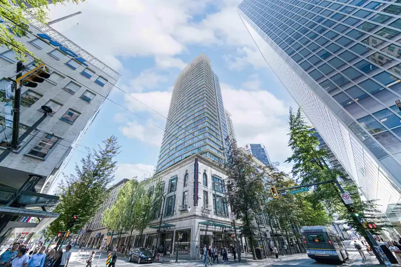417 610 GRANVILLE STREET - photo 1 of 22