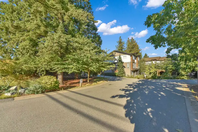 95 5888 144 STREET - photo 2 of 40