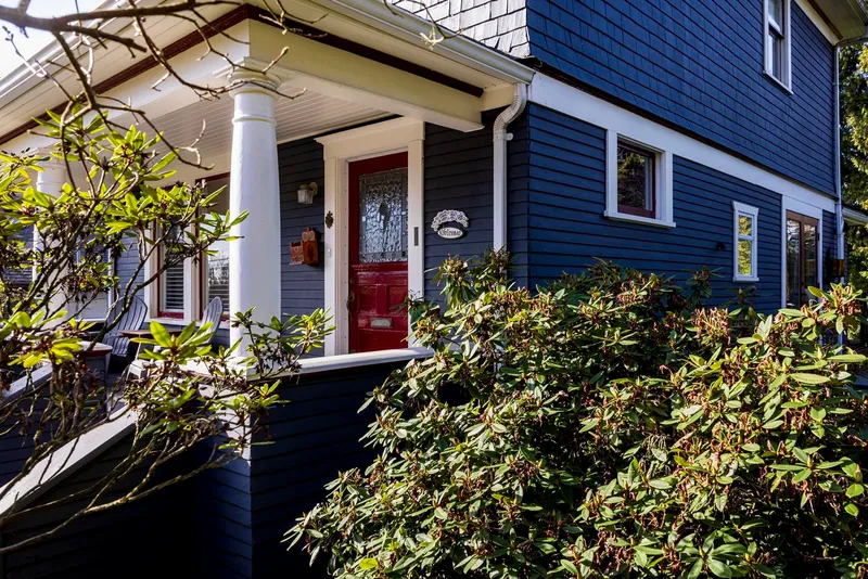 3039 ST. GEORGES AVENUE - photo 2 of 25