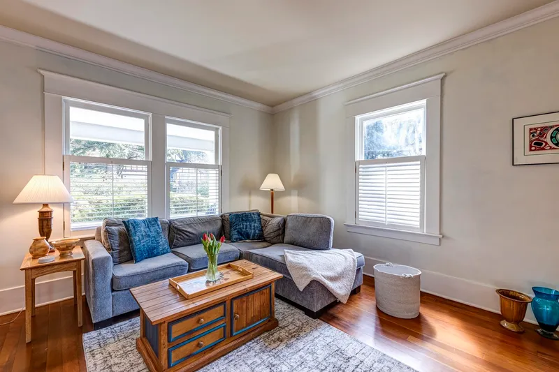 3039 ST. GEORGES AVENUE - photo 4 of 25