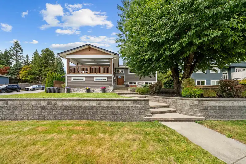 1568 EASTERN DRIVE - photo 1 of 39