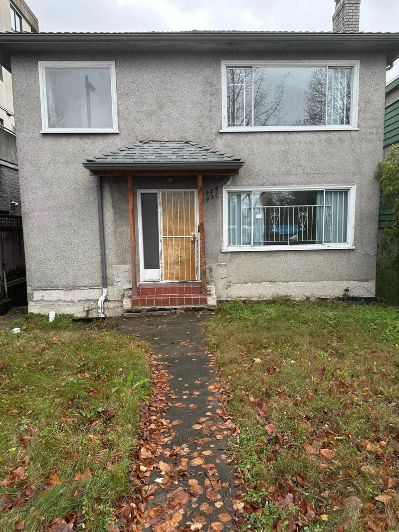 1929 E BROADWAY - photo 1 of 9