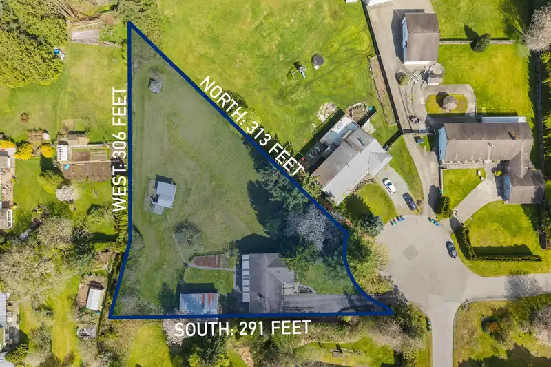 7485 185 STREET - photo 2 of 40