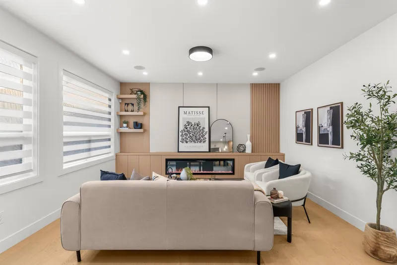 4816 42A AVENUE - photo 3 of 25