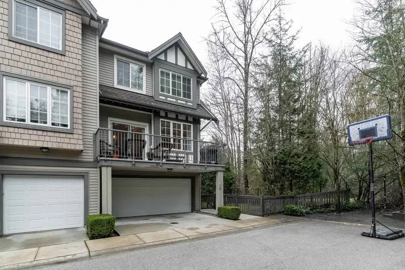 28 8533 CUMBERLAND PLACE - photo 3 of 40