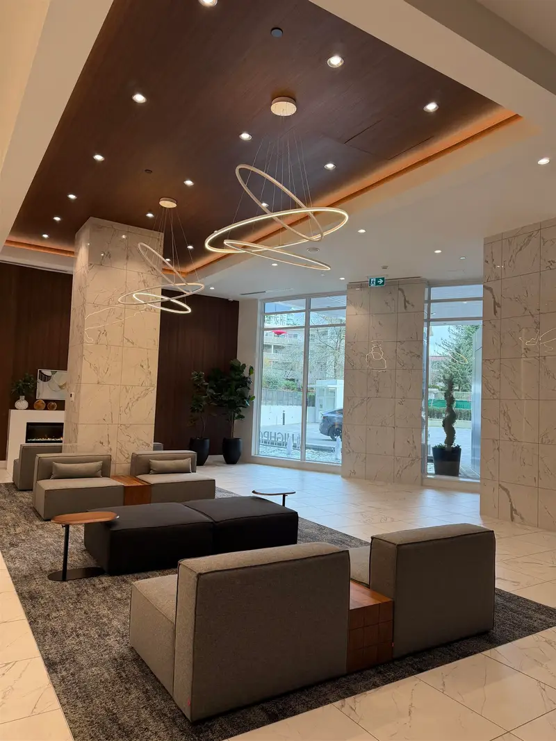 3305 518 CLARKE ROAD - photo 4 of 5