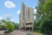 1002 9830 WHALLEY BOULEVARD - thumbnail 3