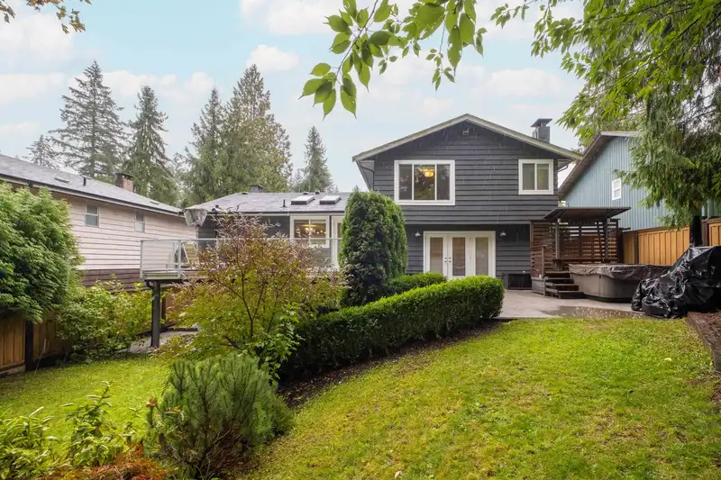 3167 DRYDEN WAY - photo 2 of 40