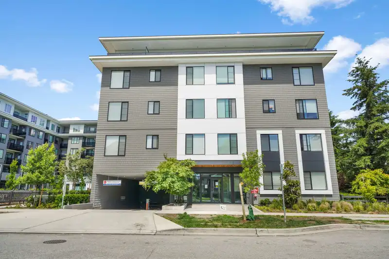 307 15835 85 AVENUE - photo 1 of 22