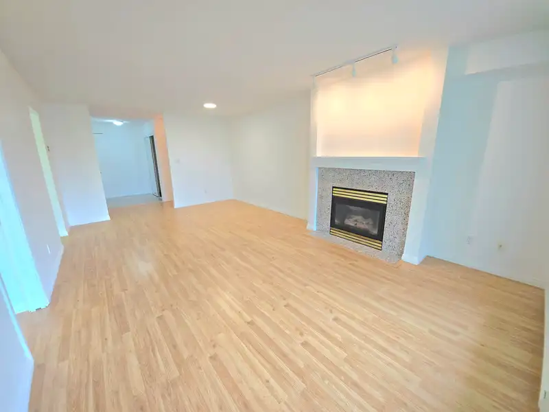 401 5899 WILSON AVENUE - photo 4 of 26