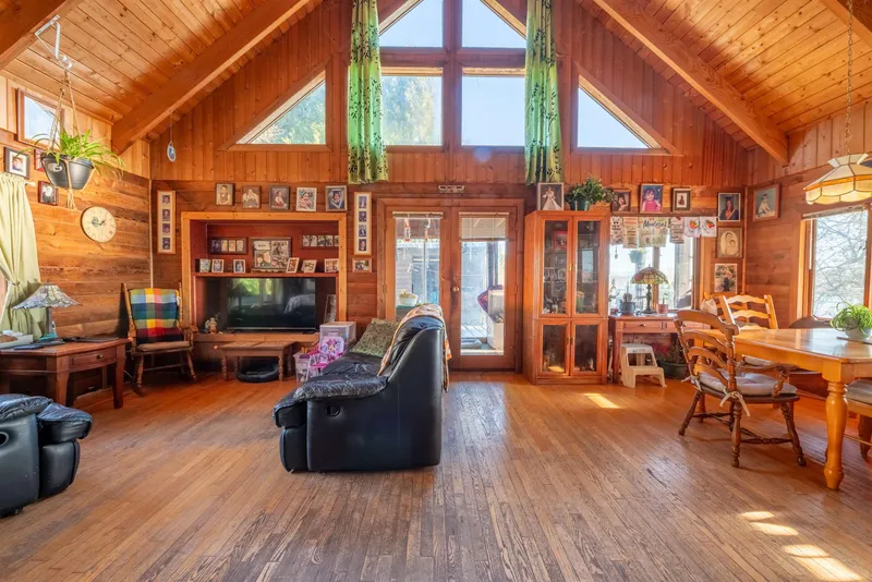 1 24578 LOUGHEED HIGHWAY - photo 4 of 14