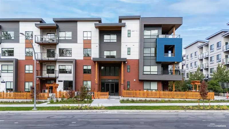 101 20286 72B AVENUE - photo 1 of 25