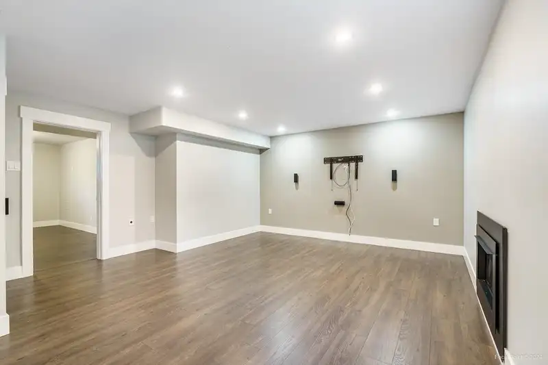 357 E 24TH STREET - photo 3 of 39