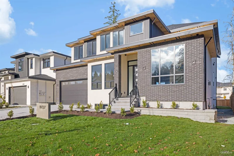 19727 31B AVENUE - photo 2 of 25