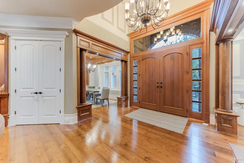 14526 32B AVENUE - photo 2 of 25