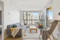 1007 833 AGNES STREET - thumbnail 2