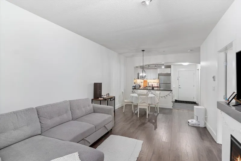 112 7478 BYRNEPARK WALK - photo 4 of 25