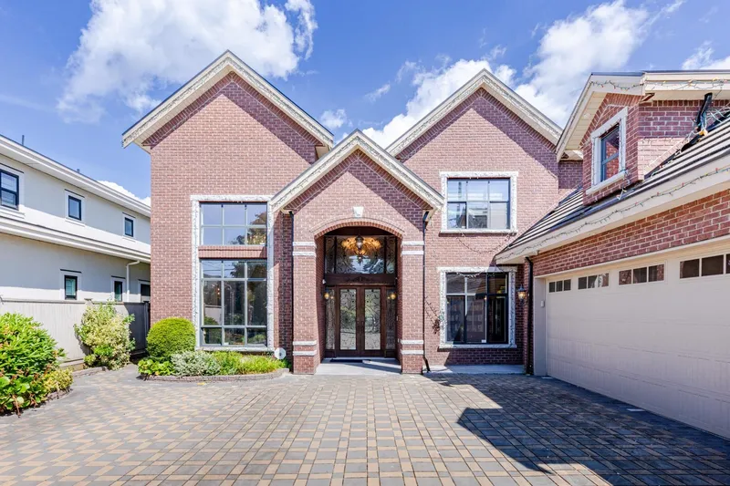 5628 GIBBONS DRIVE - photo 1 of 24