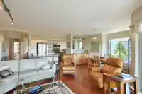 301 5780 TRAIL AVENUE - thumbnail 3