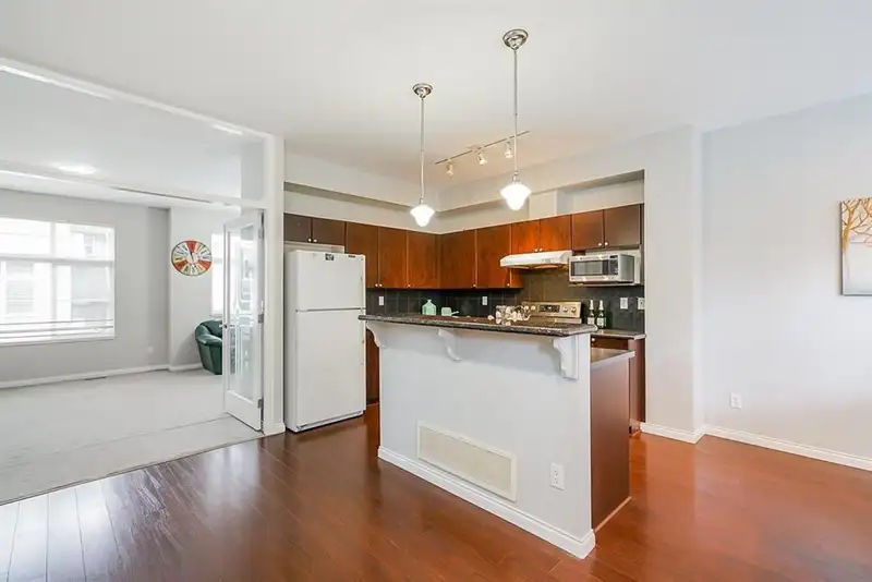 36 7518 138 STREET - photo 4 of 27