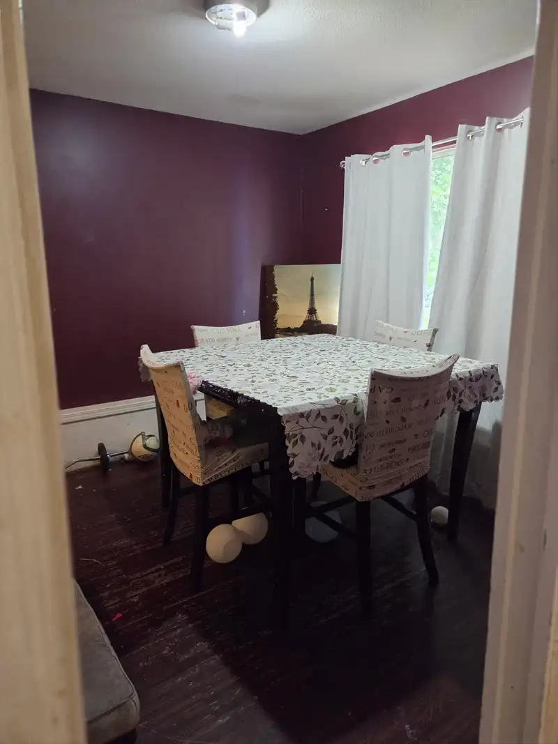 33325 7 AVENUE - photo 3 of 8