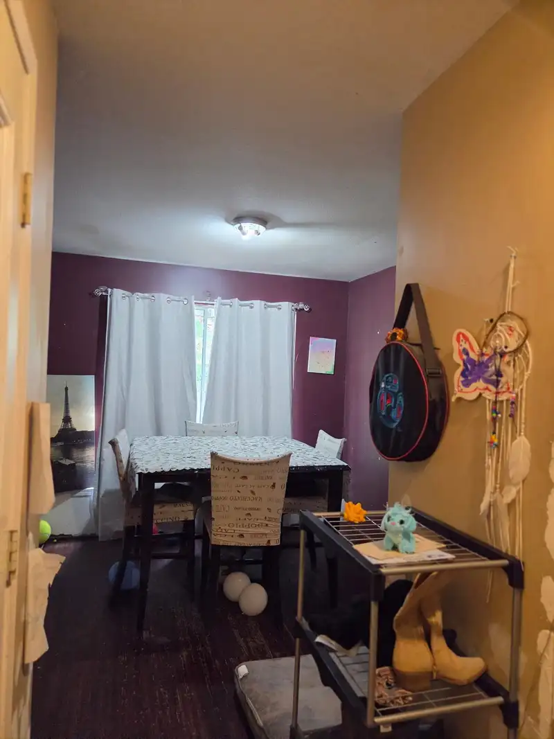 33325 7 AVENUE - photo 4 of 8