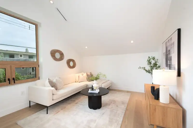 3122 W 11TH AVENUE - photo 3 of 24