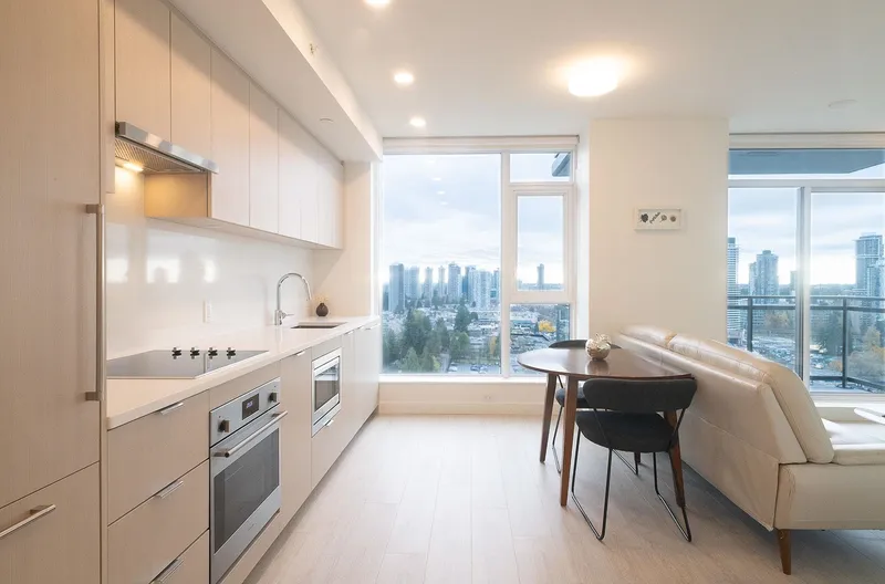 1805 13675 107A AVENUE - photo 3 of 25