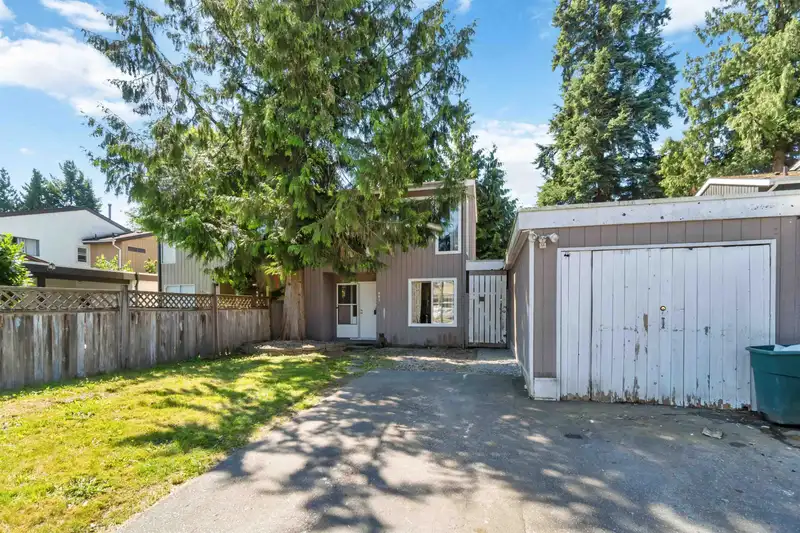 881 PINEBROOK PLACE - photo 1 of 22