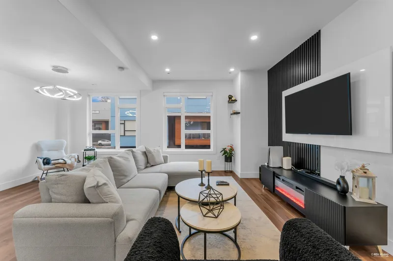 33 5858 132 STREET - photo 1 of 18