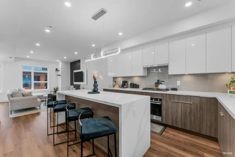 33 5858 132 STREET - photo 4 of 18