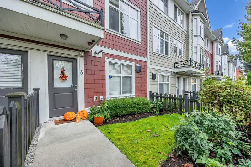 70 20852 77A AVENUE - photo 4 of 24
